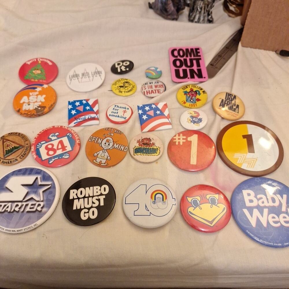 Lot Of 25 Vintage Pinback Buttons - Varying Sizes - Quotes, Advertising, Humor